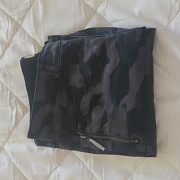 Democracy "AB" Technology Jeans - Picture 16 of 16